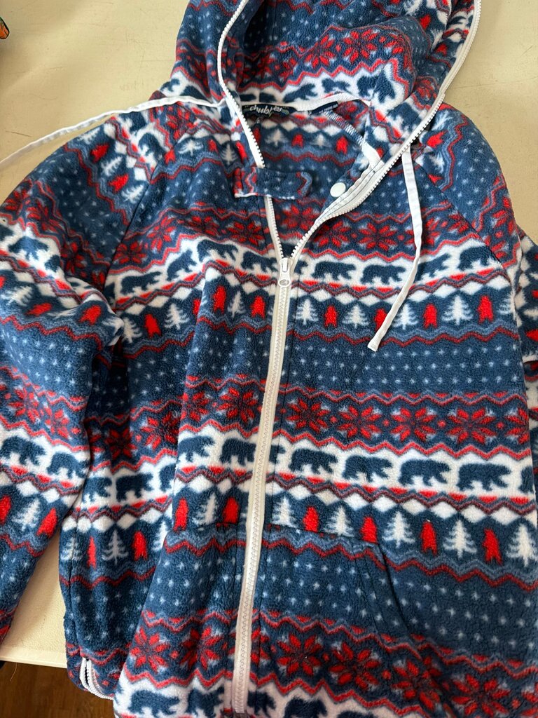 Chubby Fleece Hoodie with Bear and Snowflake Pattern