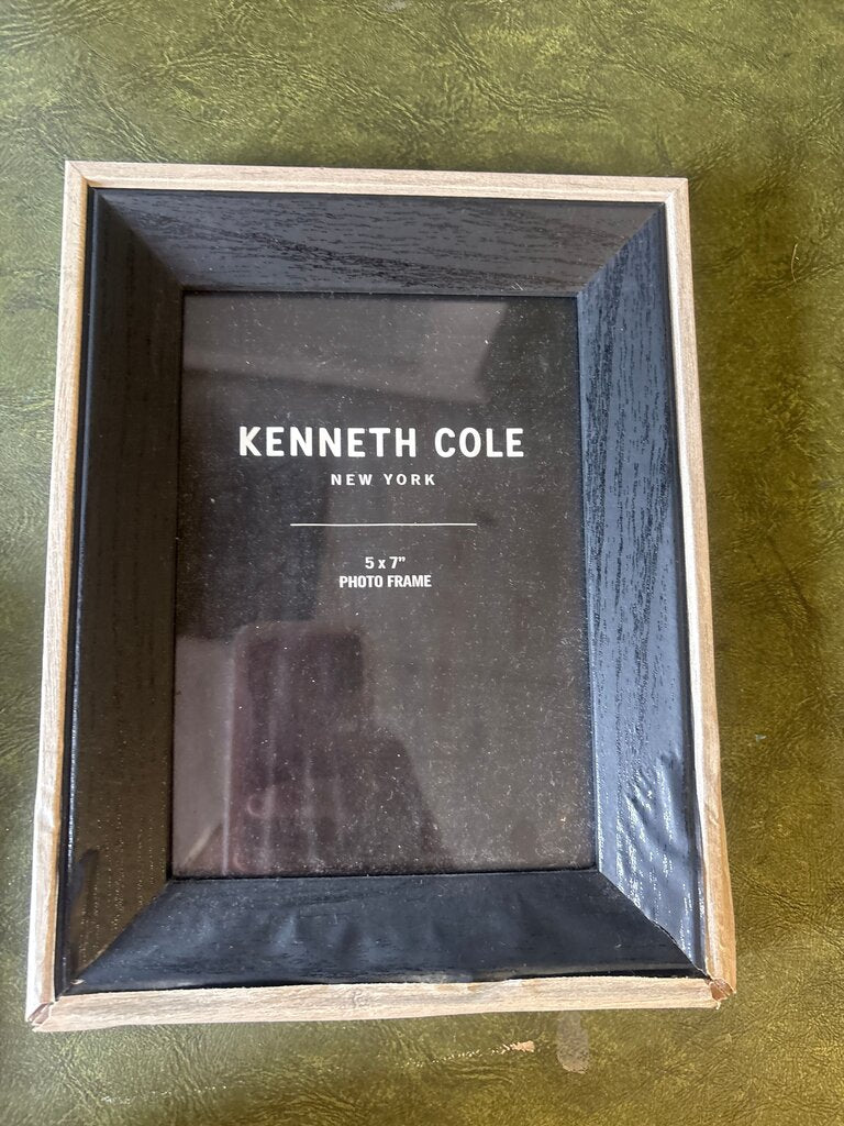 Kenneth Cole 5x7 Photo Frame