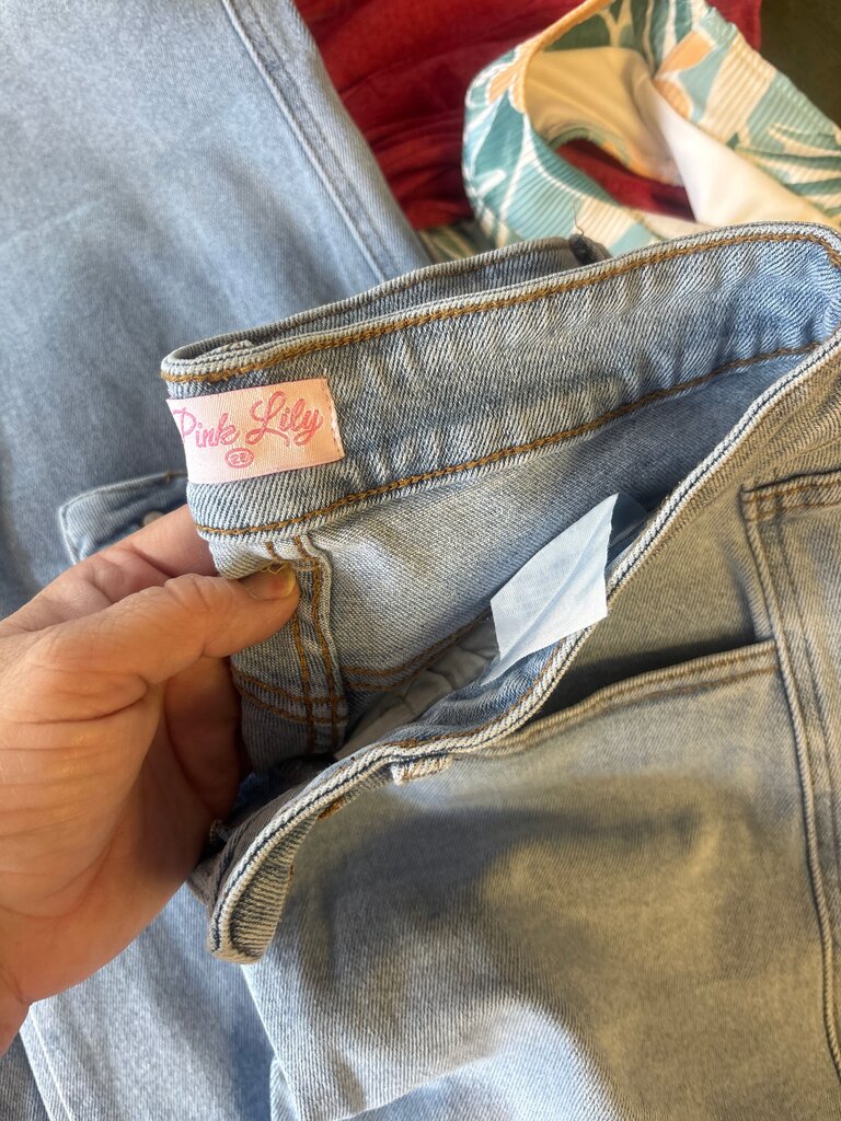 Pink Lily Women's Light Blue Jeans