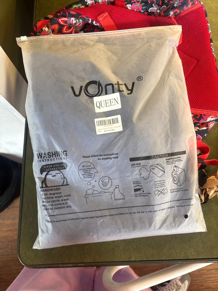 Vonty Queen Size Bedding