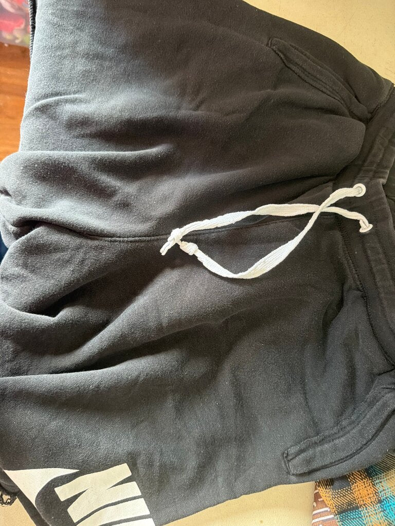 Nike Men's Loose Fit Black Sweatshorts
