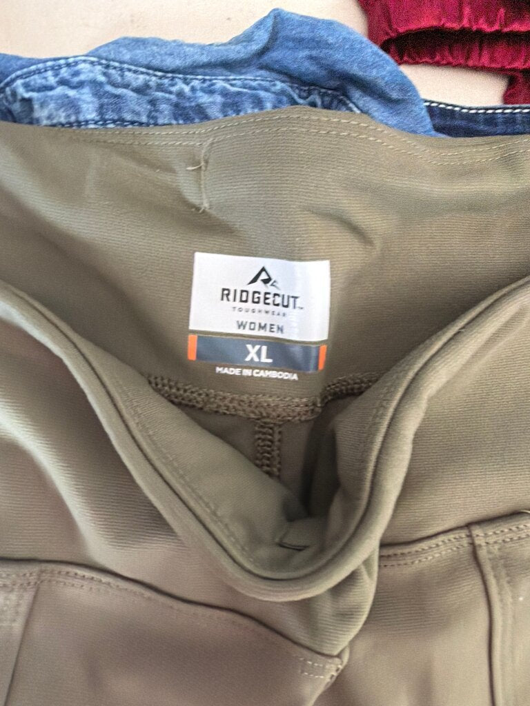 Ridgecut Women’s XL Cargo Pants