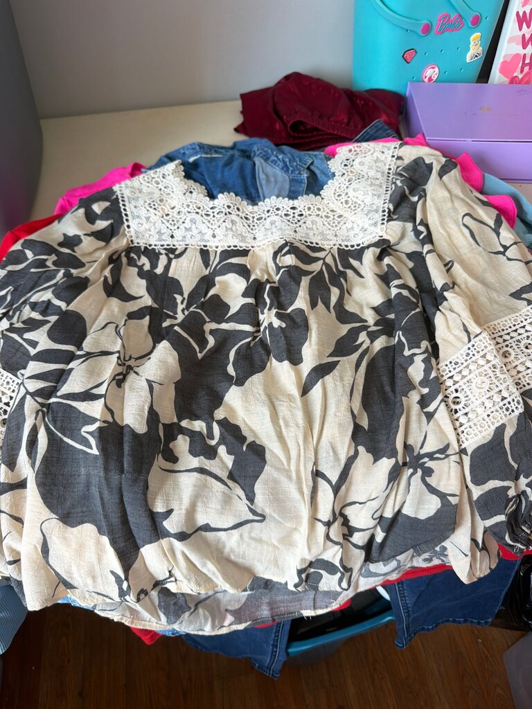 Floral Lace Top