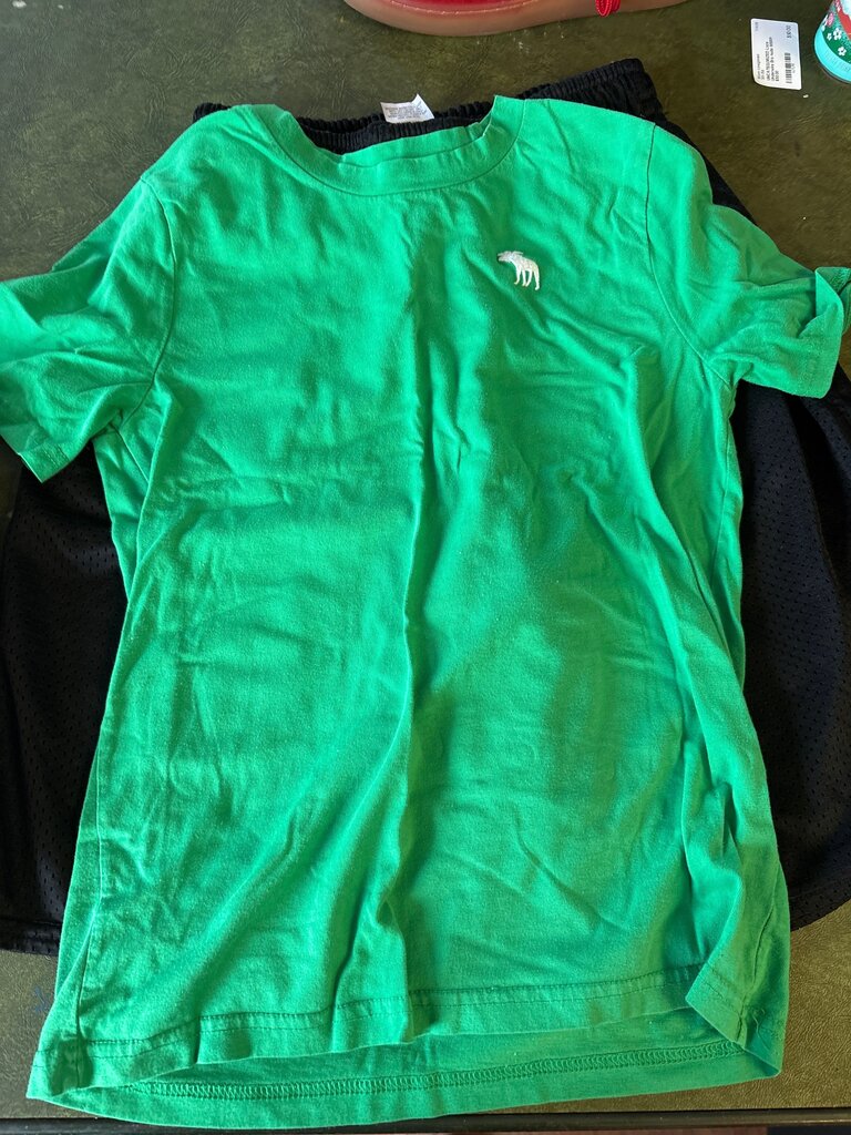 Abercrombie Kids Green T-Shirt Size 8