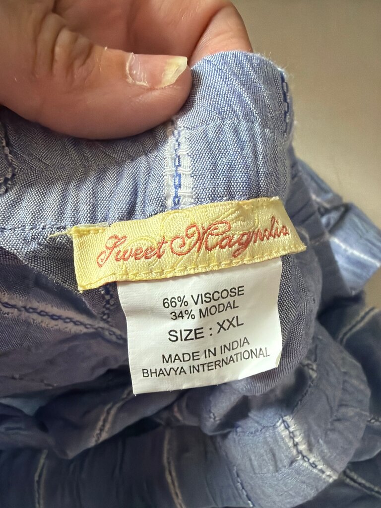 Sweet Magnolia Women's Blue Striped Pants
