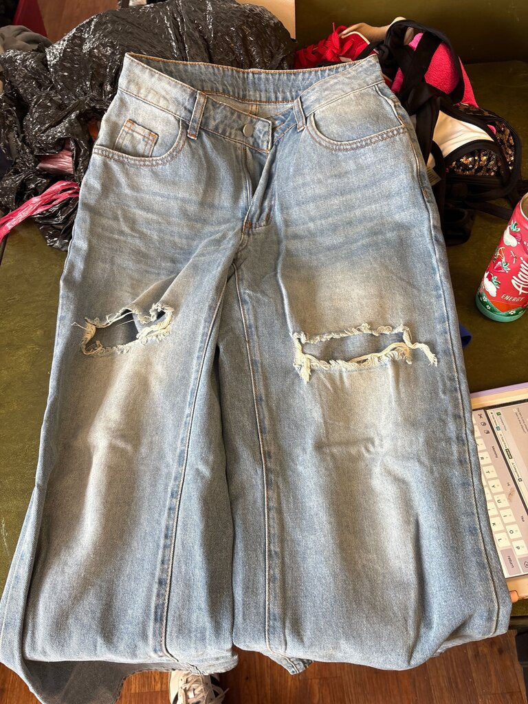 SHEIN Distressed Denim Jeans