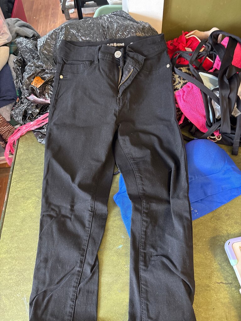 Elite Jeans Women’s Black Skinny Jeans