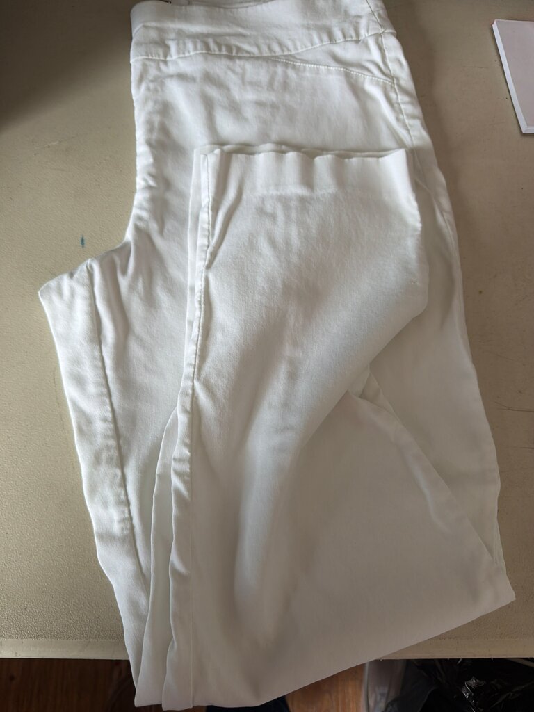 Jones Studio White Pants