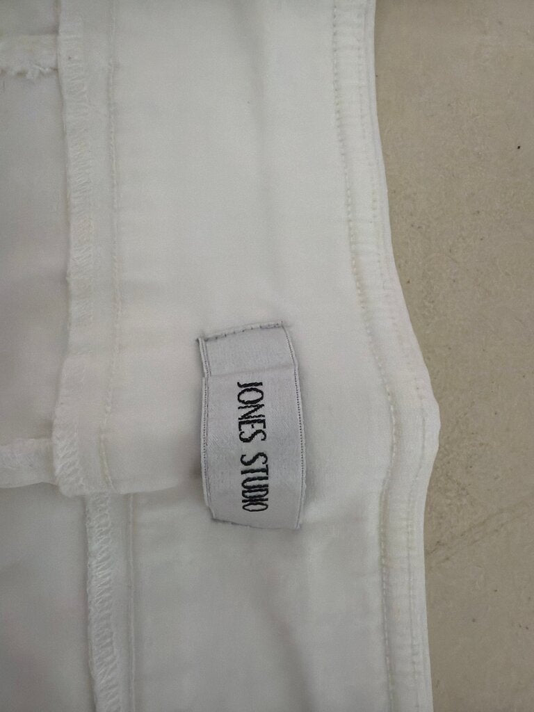 Jones Studio White Pants