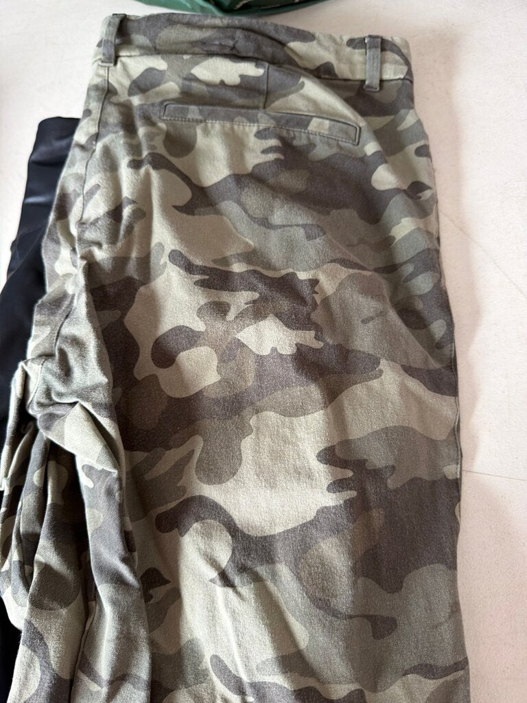 Old Navy High Rise Camouflage Pants