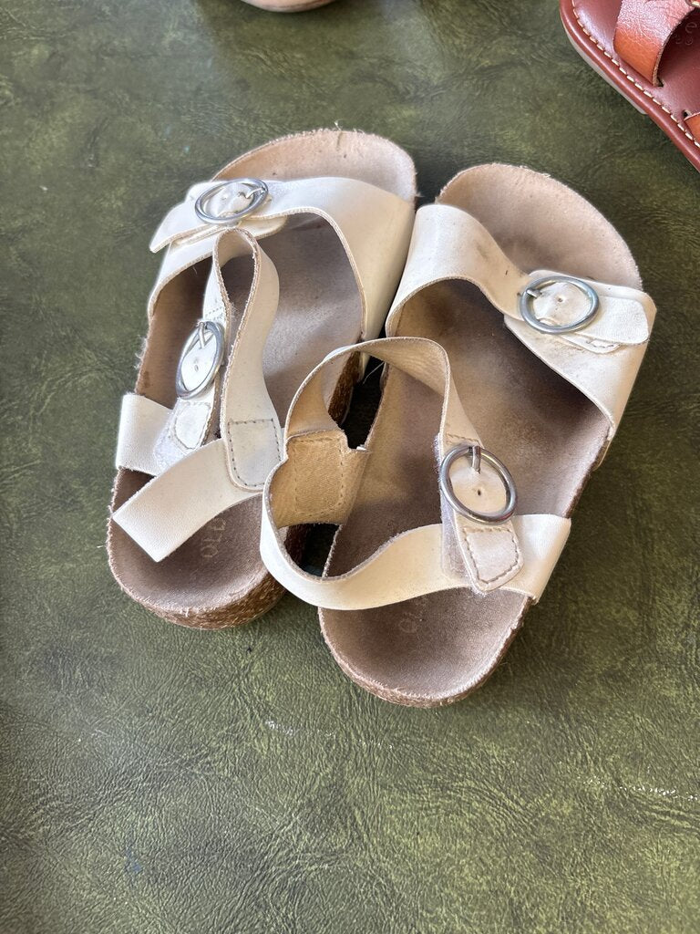 Little girls shoes