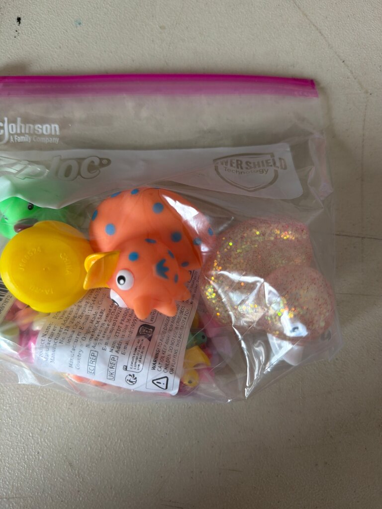 Colorful Plastic Bath Toy Set