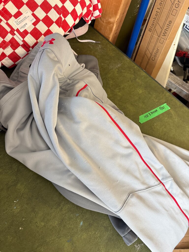 Under Armour Men's Gray Hoodie