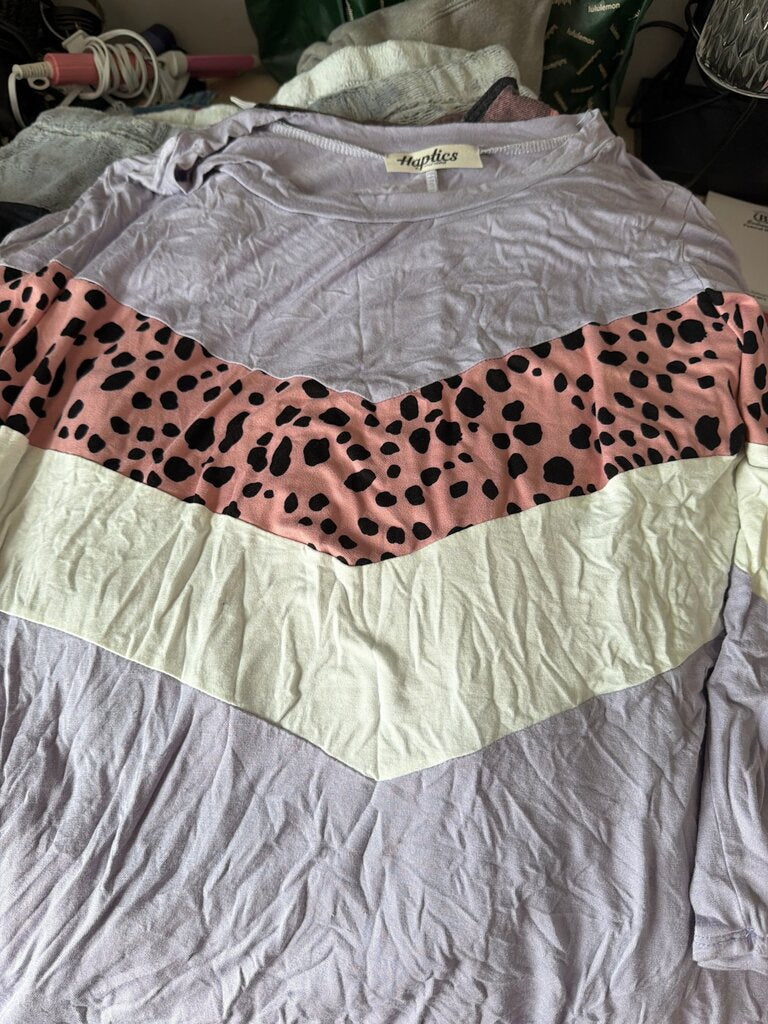 Haptics Color Block Top