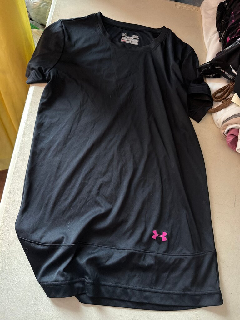 Under Armour Black Athletic T-Shirt