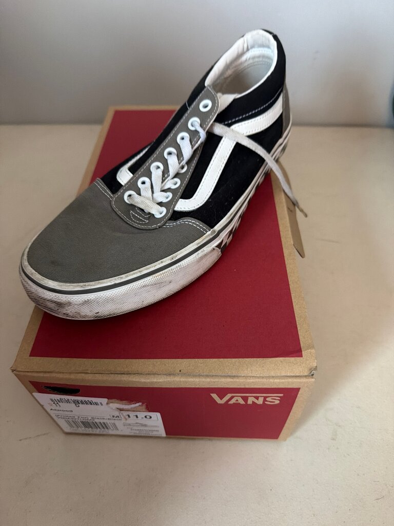 Vans Atwood Black/White Sneakers