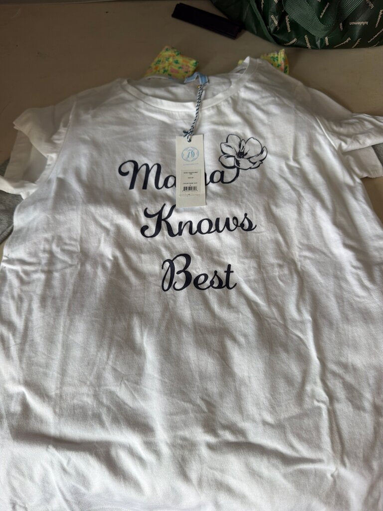 Mama Knows Best Tee