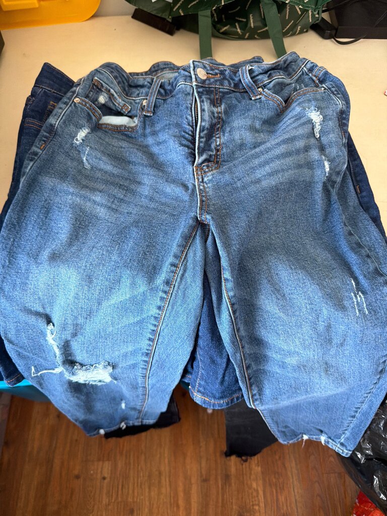 Time and True Women's Mid-Rise Denim Jeans