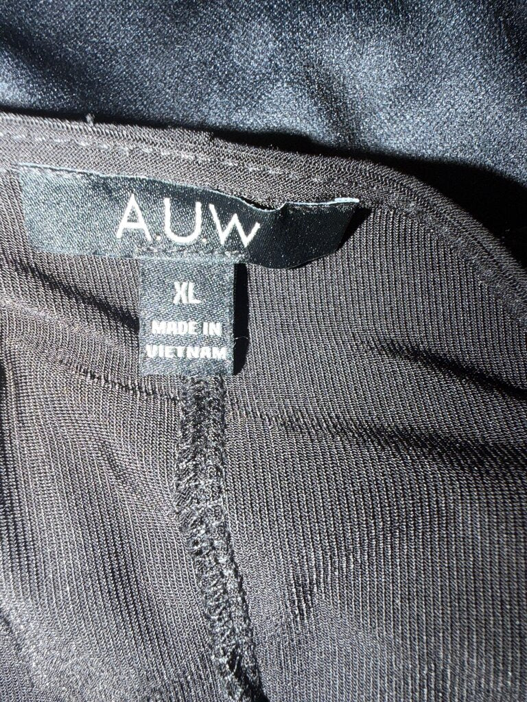 AUW Black XL Top