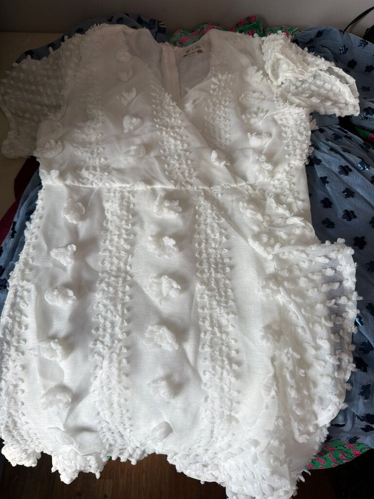 She + Sky White Textured Blouse
