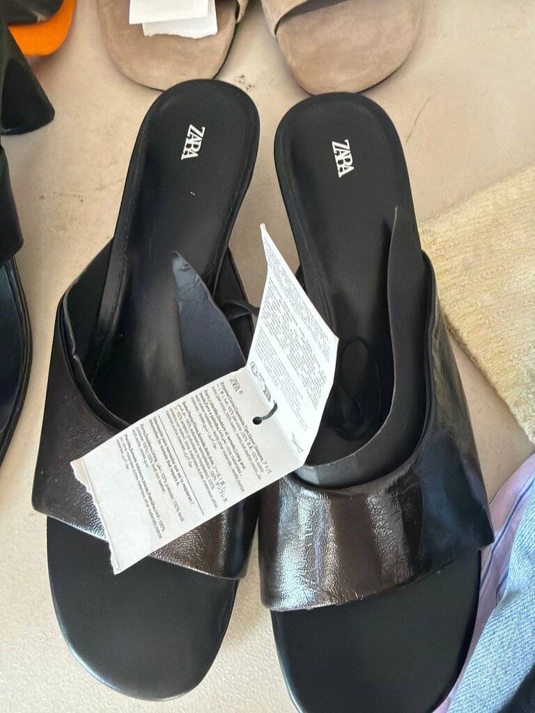 Zara Black Slide Sandals