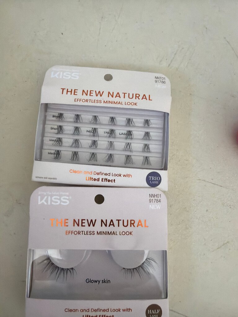 Kiss The New Natural Effortless Minimal Look Lashes