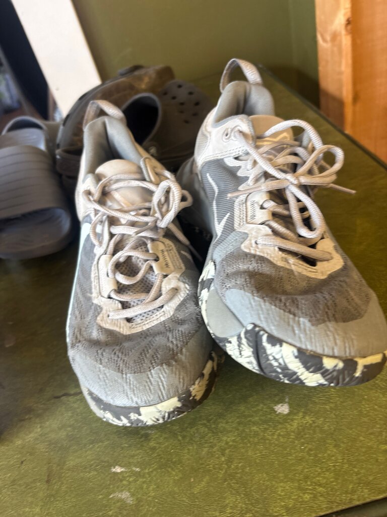 Men's Gray Running Shoes