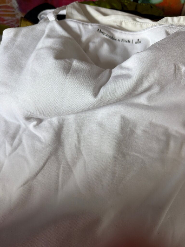 Abercrombie & Fitch White T-Shirt