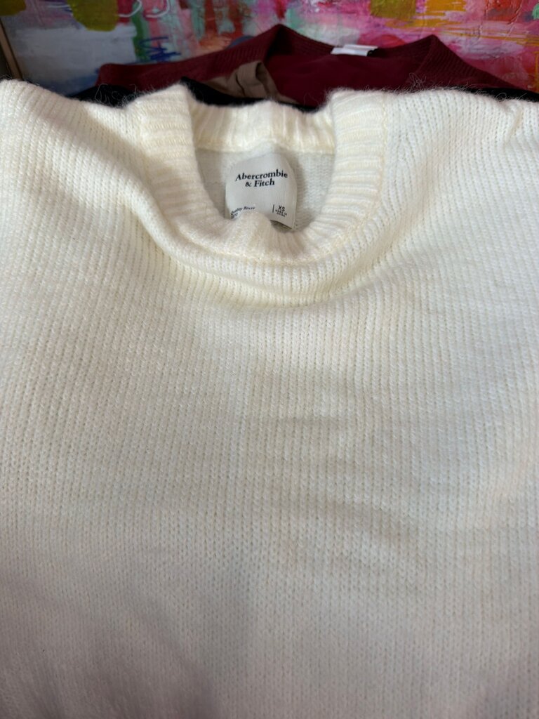 Abercrombie & Fitch White Sweater