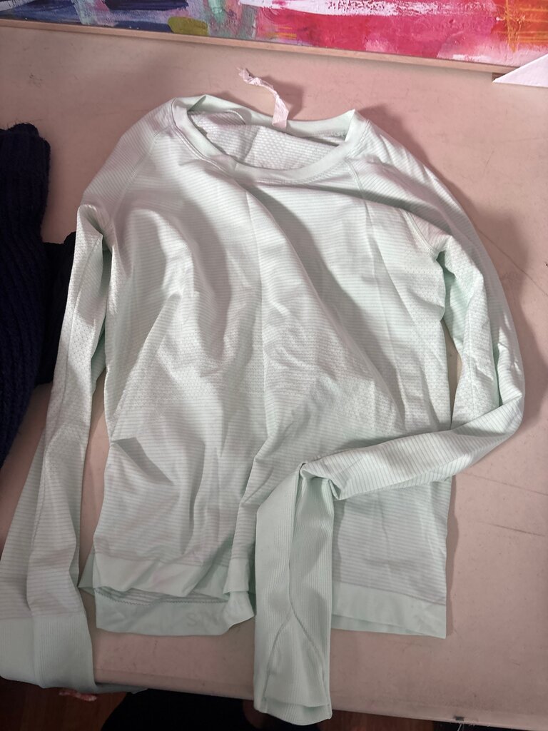 Lululemon Light Green Long Sleeve Top