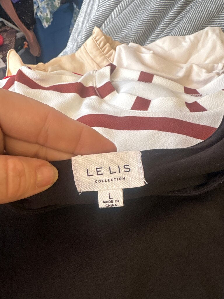 Le Lis Black T-Shirt