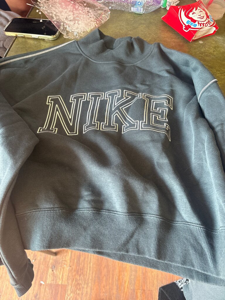 Nike Sweatshirt