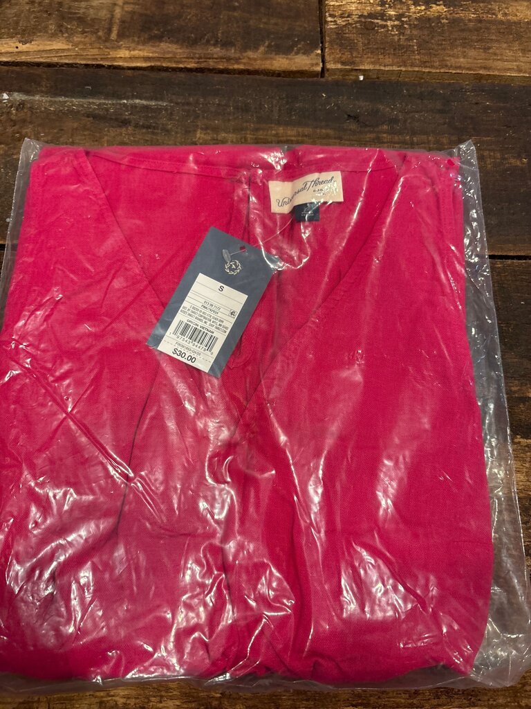 Universal Threads Women's Pink Top