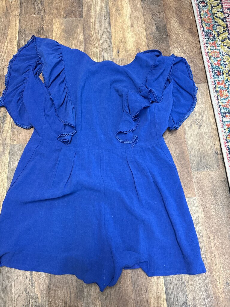 Elegant Blue Ruffled Sleeve Dress