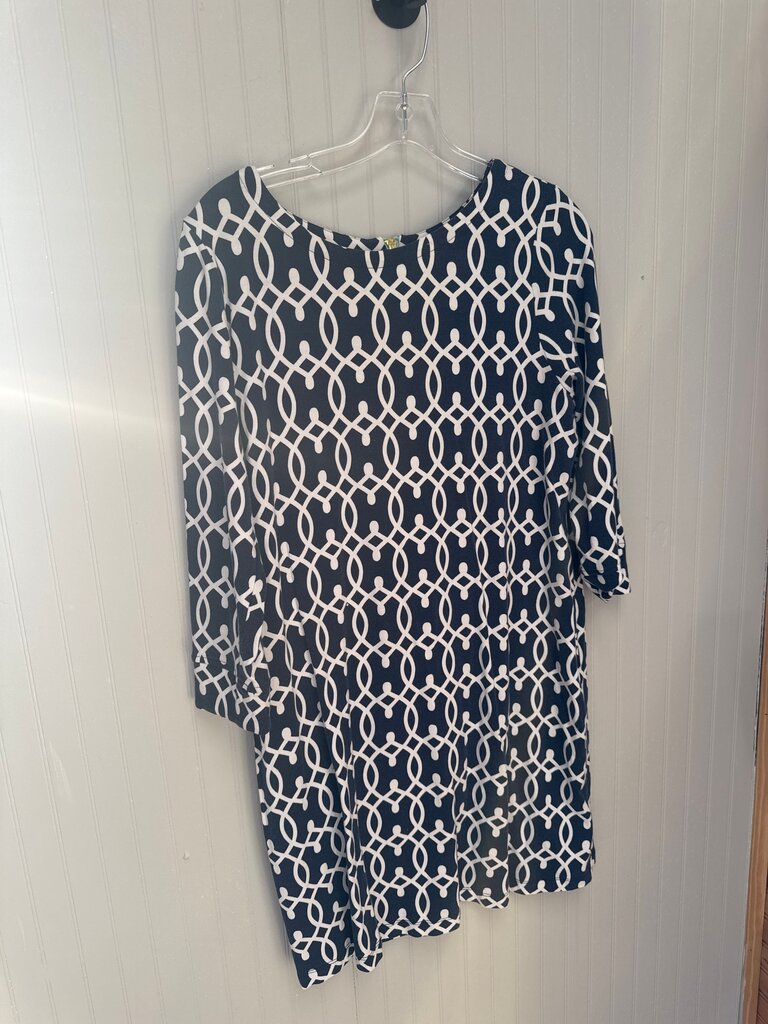 Crown & Ivy Navy White Patterned Top