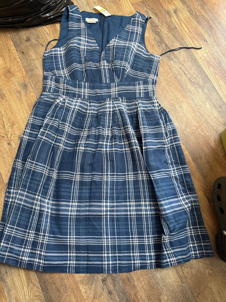 Van Heusen Women's Plaid Dress